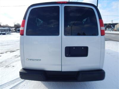 2019 Chevrolet Express LS 3500  15 Passenger - Photo 8 - Angola, IN 46703