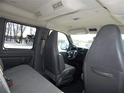 2019 Chevrolet Express LS 3500  15 Passenger - Photo 13 - Angola, IN 46703