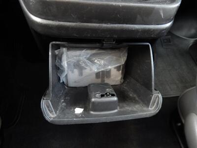 2019 Chevrolet Express LS 3500  15 Passenger - Photo 24 - Angola, IN 46703