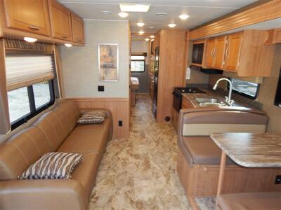 2017 Coachmen Pursuit 31SB   - Photo 33 - Angola, IN 46703