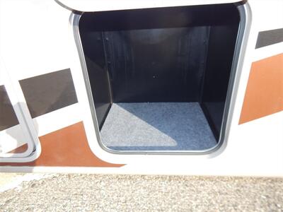 2017 Coachmen Pursuit 31SB   - Photo 20 - Angola, IN 46703