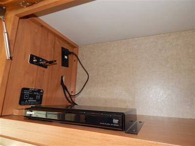 2017 Coachmen Pursuit 31SB   - Photo 36 - Angola, IN 46703