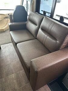 2009 Damon Avanti 3106   - Photo 33 - Angola, IN 46703