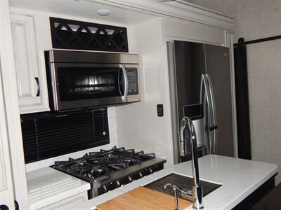 2022 Jayco North Pointe 377 RLBH  N1LL - Photo 35 - Angola, IN 46703