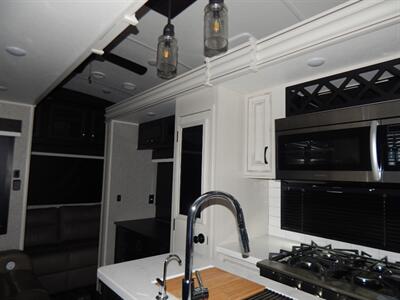 2022 Jayco North Pointe 377 RLBH  N1LL - Photo 29 - Angola, IN 46703