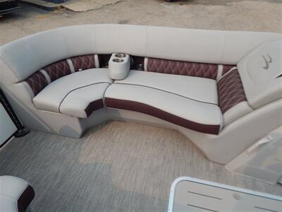 2023 Bennington LX 23SB  Tritoon - Photo 29 - Angola, IN 46703