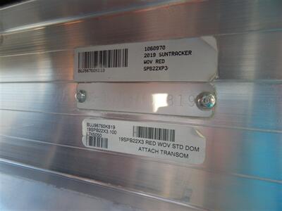 2019 Tracker Party Barge Deluxe 22DLX XP3  Tritoon - Photo 14 - Angola, IN 46703