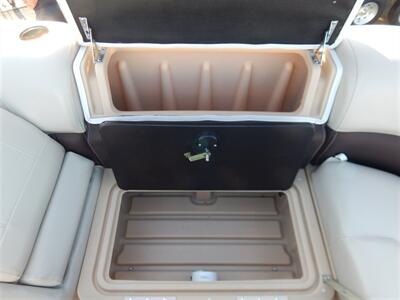 2019 Tracker Party Barge Deluxe 22DLX XP3  Tritoon - Photo 17 - Angola, IN 46703