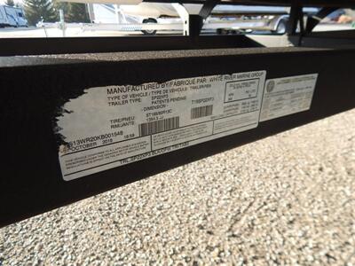 2019 Tracker Party Barge Deluxe 22DLX XP3  Tritoon - Photo 25 - Angola, IN 46703