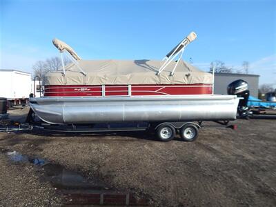 2019 Tracker Party Barge Deluxe 22DLX XP3  Tritoon - Photo 1 - Angola, IN 46703