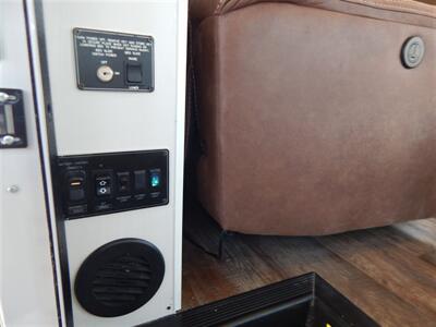 2017 Forest River FR3 32DS  Bunkhouse - Photo 27 - Angola, IN 46703