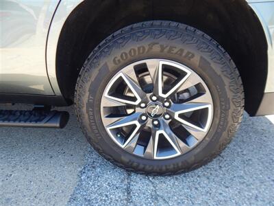 2023 Chevrolet Tahoe Z71   - Photo 10 - Angola, IN 46703