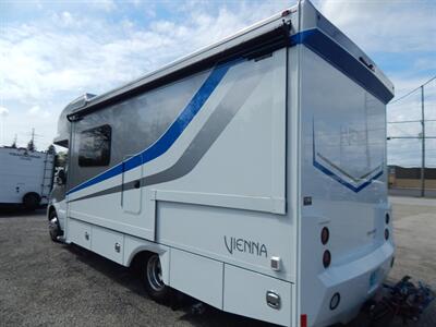 2022 REV RENEGADE VIENNA  25FWC - Photo 11 - Angola, IN 46703