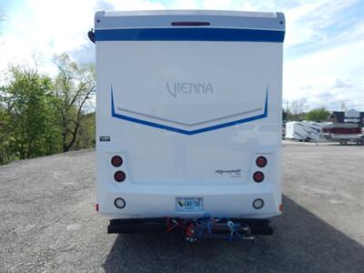 2022 REV RENEGADE VIENNA  25FWC - Photo 10 - Angola, IN 46703
