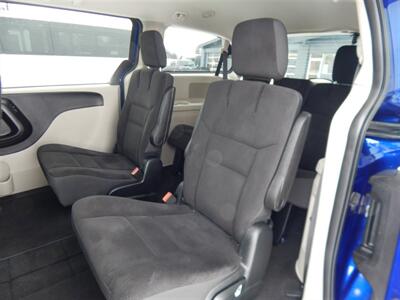 2018 Dodge Grand Caravan SE  Stow 'N' Go - Photo 18 - Angola, IN 46703