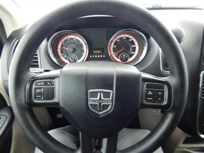 2018 Dodge Grand Caravan SE  Stow 'N' Go - Photo 24 - Angola, IN 46703