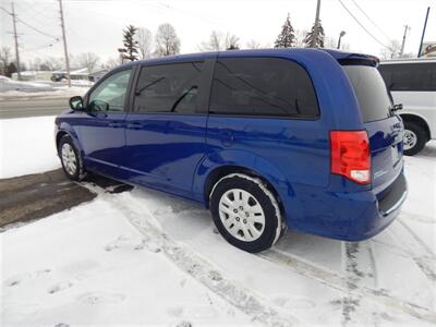 2018 Dodge Grand Caravan SE  Stow 'N' Go - Photo 2 - Angola, IN 46703