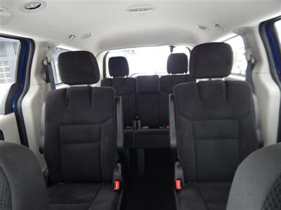 2018 Dodge Grand Caravan SE  Stow 'N' Go - Photo 29 - Angola, IN 46703