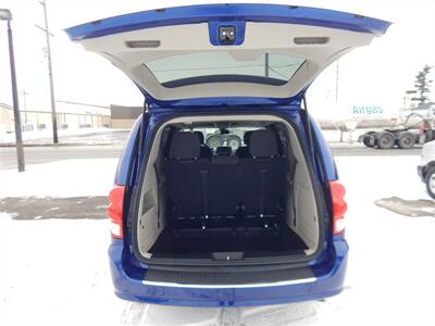 2018 Dodge Grand Caravan SE  Stow 'N' Go - Photo 9 - Angola, IN 46703