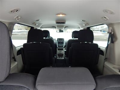 2018 Dodge Grand Caravan SE  Stow 'N' Go - Photo 11 - Angola, IN 46703