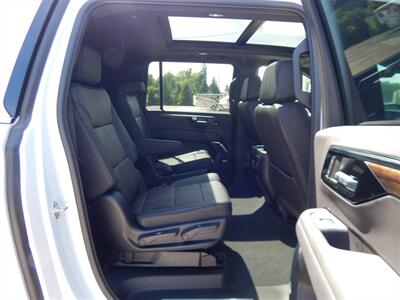 2026 Chevrolet Suburban High Country   - Photo 14 - Angola, IN 46703