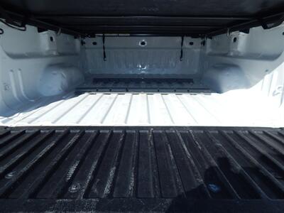 2016 GMC Sierra 2500 SLE   - Photo 11 - Angola, IN 46703