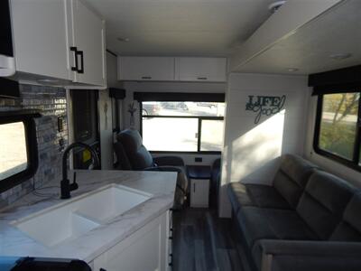 2026 Jayco JAY FLIGHT SLX 262RLS   - Photo 16 - Angola, IN 46703