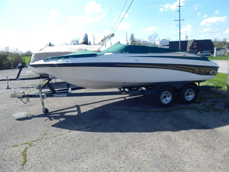 1998 Crownline 202 BR   - Photo 1 - Angola, IN 46703