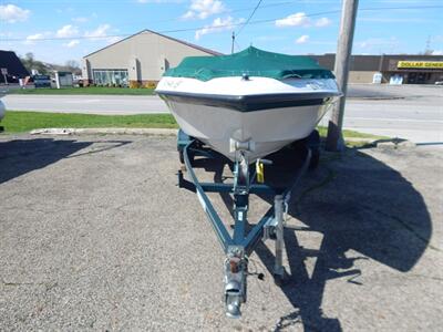 1998 Crownline 202 BR   - Photo 4 - Angola, IN 46703