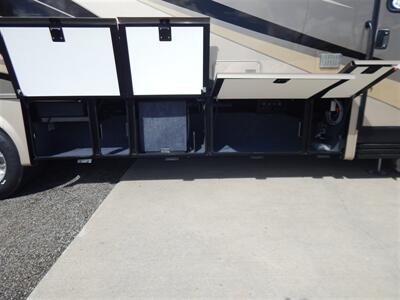 2015 Newmar Baystar 3401   - Photo 12 - Angola, IN 46703