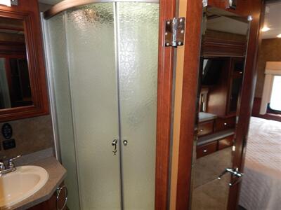 2015 Newmar Baystar 3401   - Photo 41 - Angola, IN 46703