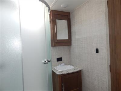 2020 Gulf Stream AMERILITE 250RL   - Photo 19 - Angola, IN 46703