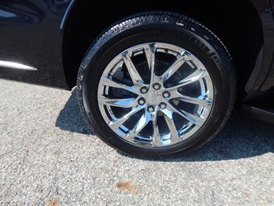 2022 Cadillac Escalade Premium Luxury  4wd - Photo 13 - Angola, IN 46703