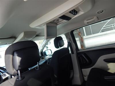 2017 Dodge Grand Caravan SE   - Photo 13 - Angola, IN 46703