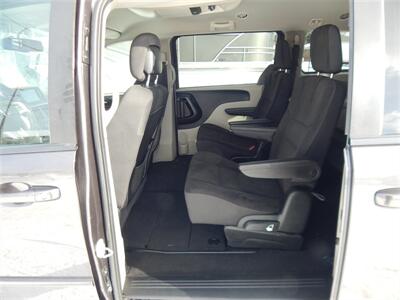 2017 Dodge Grand Caravan SE   - Photo 14 - Angola, IN 46703
