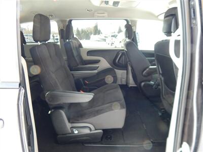 2017 Dodge Grand Caravan SE   - Photo 17 - Angola, IN 46703