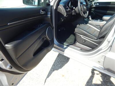 2019 Jeep Grand Cherokee Overland  4wd - Photo 21 - Angola, IN 46703