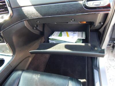 2019 Jeep Grand Cherokee Overland  4wd - Photo 17 - Angola, IN 46703