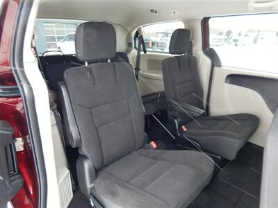 2018 Dodge Grand Caravan SE  Stow 'N' Go - Photo 13 - Angola, IN 46703