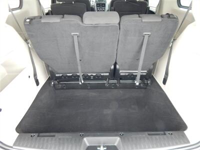 2018 Dodge Grand Caravan SE  Stow 'N' Go - Photo 10 - Angola, IN 46703