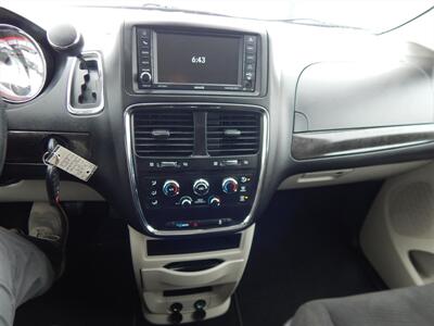 2018 Dodge Grand Caravan SE  Stow 'N' Go - Photo 27 - Angola, IN 46703