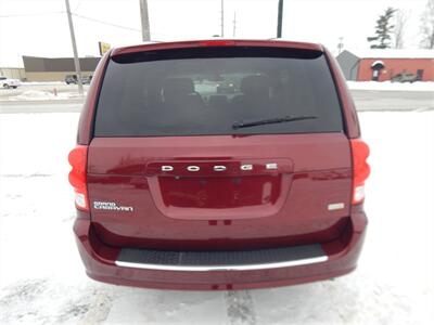 2018 Dodge Grand Caravan SE  Stow 'N' Go - Photo 4 - Angola, IN 46703