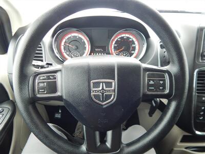 2018 Dodge Grand Caravan SE  Stow 'N' Go - Photo 25 - Angola, IN 46703