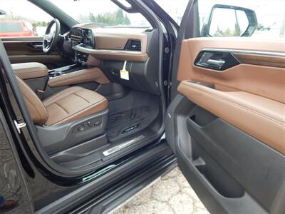 2026 Chevrolet Suburban High Country  4wd - Photo 17 - Angola, IN 46703
