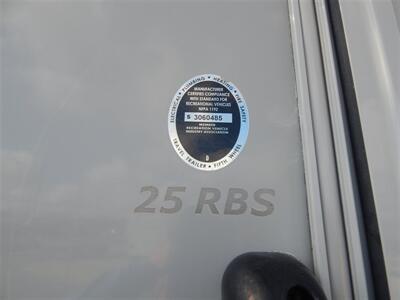 2013 Keystone Vantage 25RBS   - Photo 11 - Angola, IN 46703