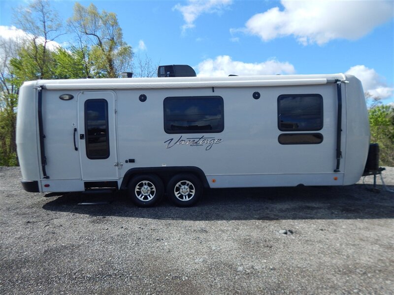 2013 Keystone Vantage 25RBS   - Photo 1 - Angola, IN 46703