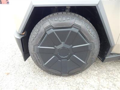 2024 Tesla Cybertruck Foundation Series  AWD - Photo 11 - Angola, IN 46703