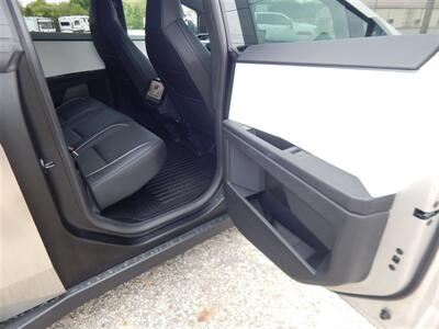 2024 Tesla Cybertruck Foundation Series  AWD - Photo 15 - Angola, IN 46703