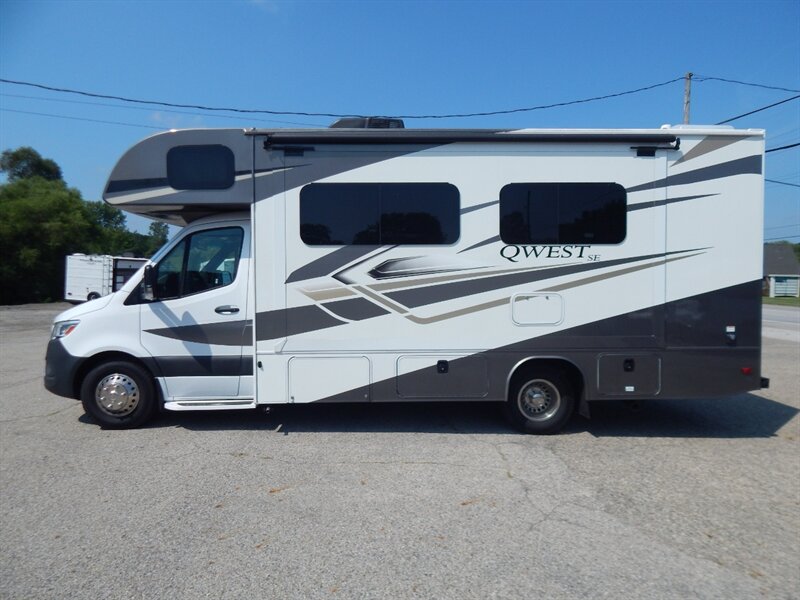 2024 Jayco Entegra Qwest SE  24R - Photo 1 - Angola, IN 46703