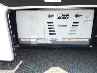 2024 Jayco Entegra Qwest SE  24R - Photo 25 - Angola, IN 46703